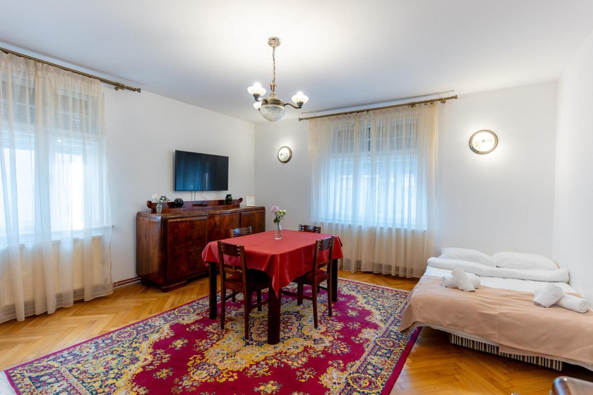 Appartement Vila Crisan à Braşov Extérieur photo